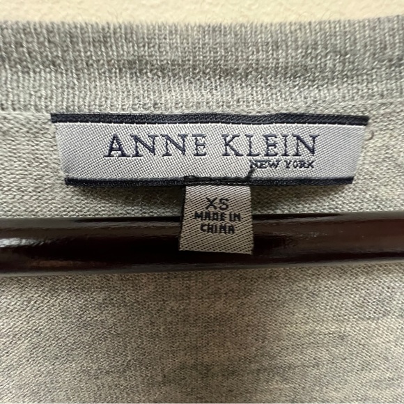 Anne Klein Classic Gray Cardigan - Picture 6 of 12